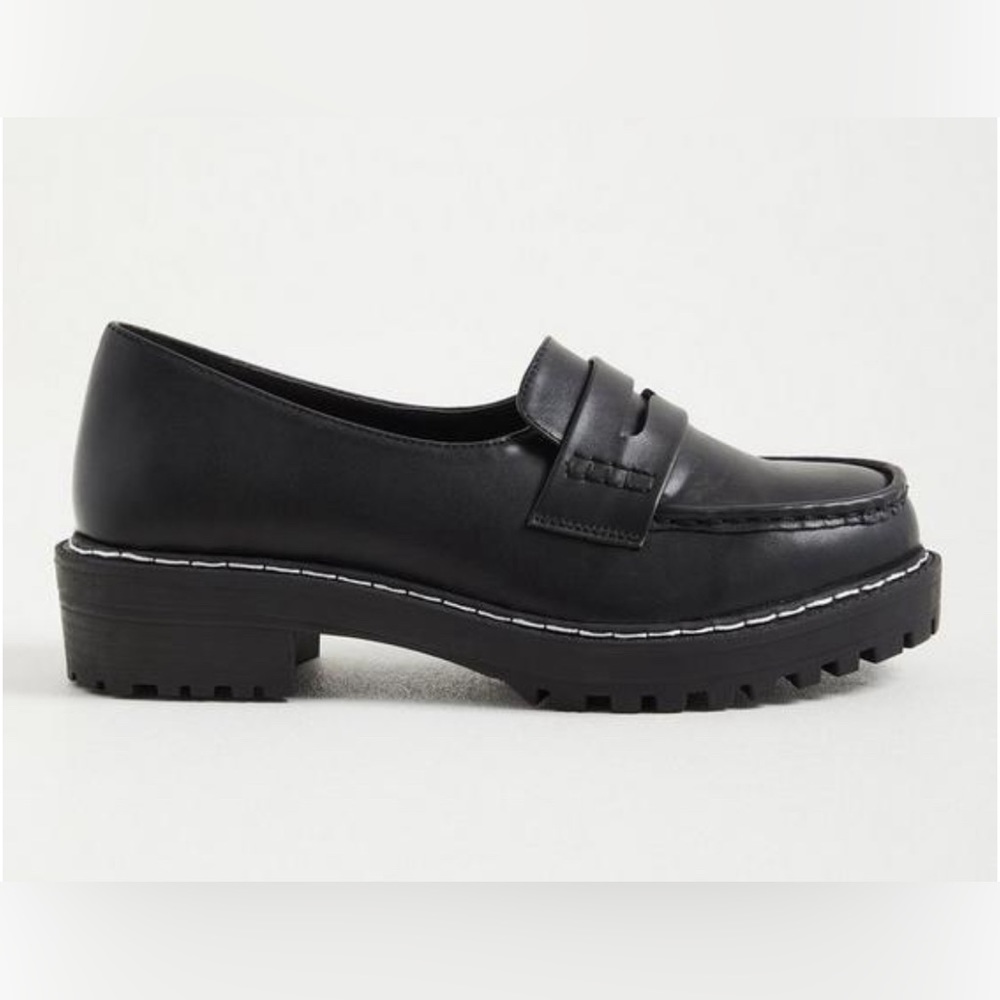 TORRID Shoes Women’s Chunky Lug Loafers Chunky Block Heel Shoes Size 10.5WW New - Picture 2 of 8